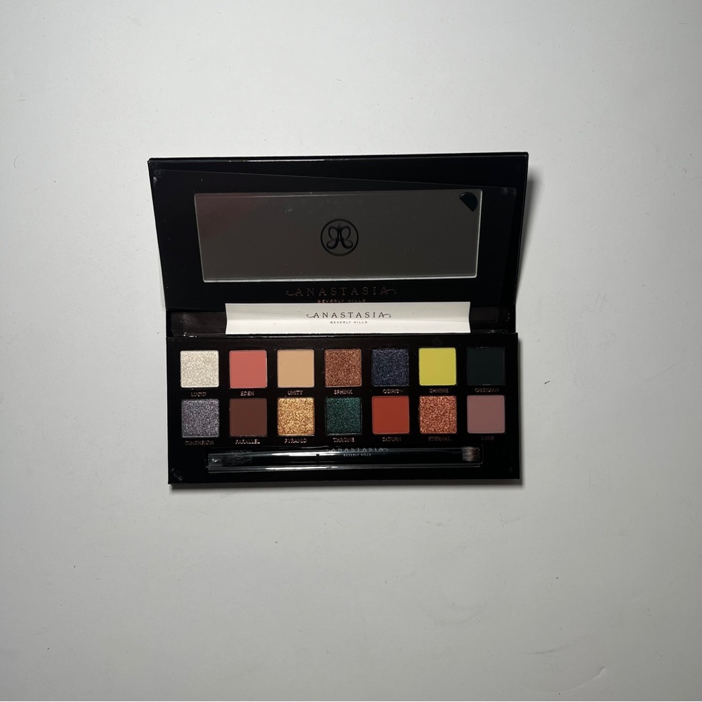 Limited Edition Anastasia Beverly Hill Prism Eyeshadow Palette